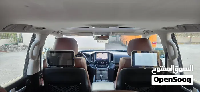 Toyota Land Cruiser 2018 photo 4