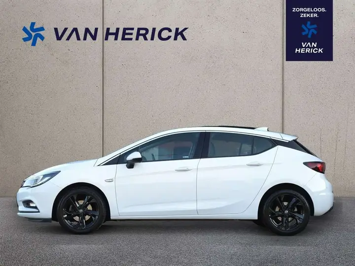 Opel Astra 2017 photo 2