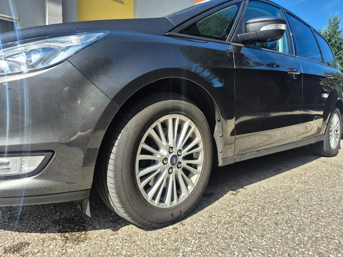 Ford Galaxy