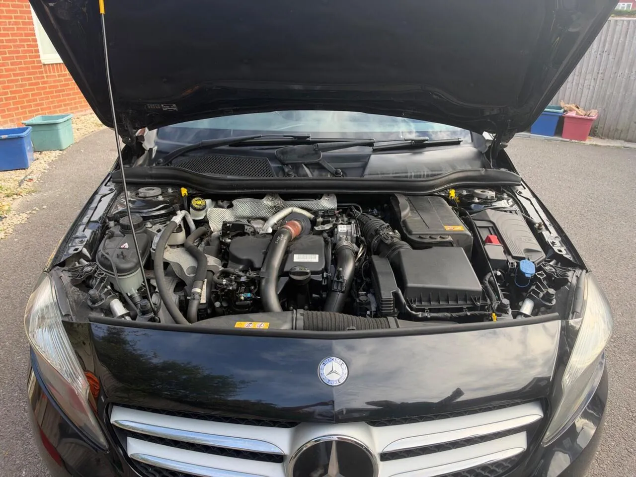 Mercedes-Benz A-Class 2014 photo 4