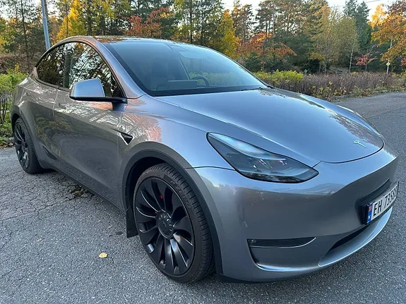 Tesla Model Y 2024 photo 5