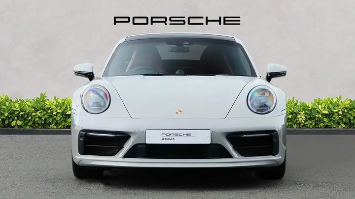 Porsche 911 2020 photo 5