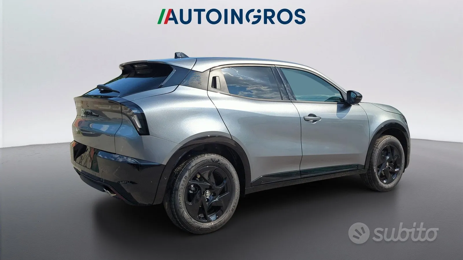 Alfa Romeo Junior photo 5