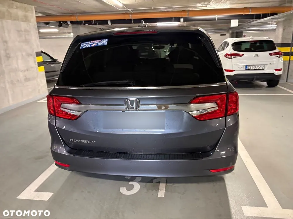 Honda Odyssey 2018 photo 2