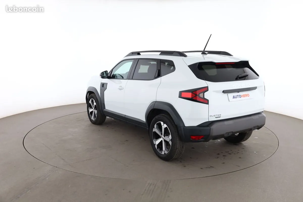 Dacia Duster 2024 photo 2