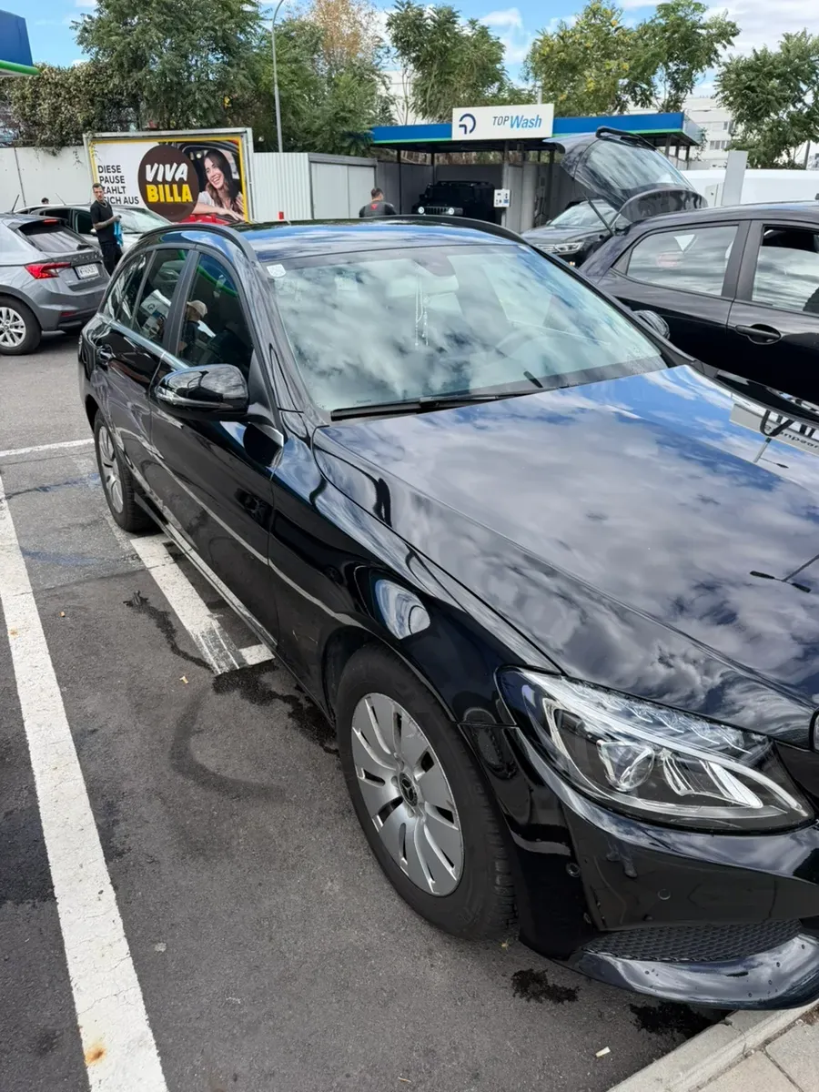 Mercedes-Benz C-Class 2018 photo 3