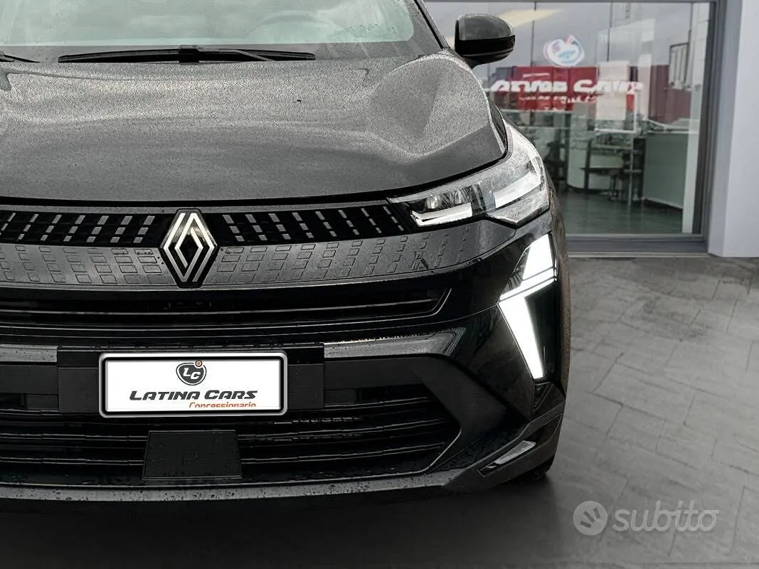 Renault Captur 2025 photo 2