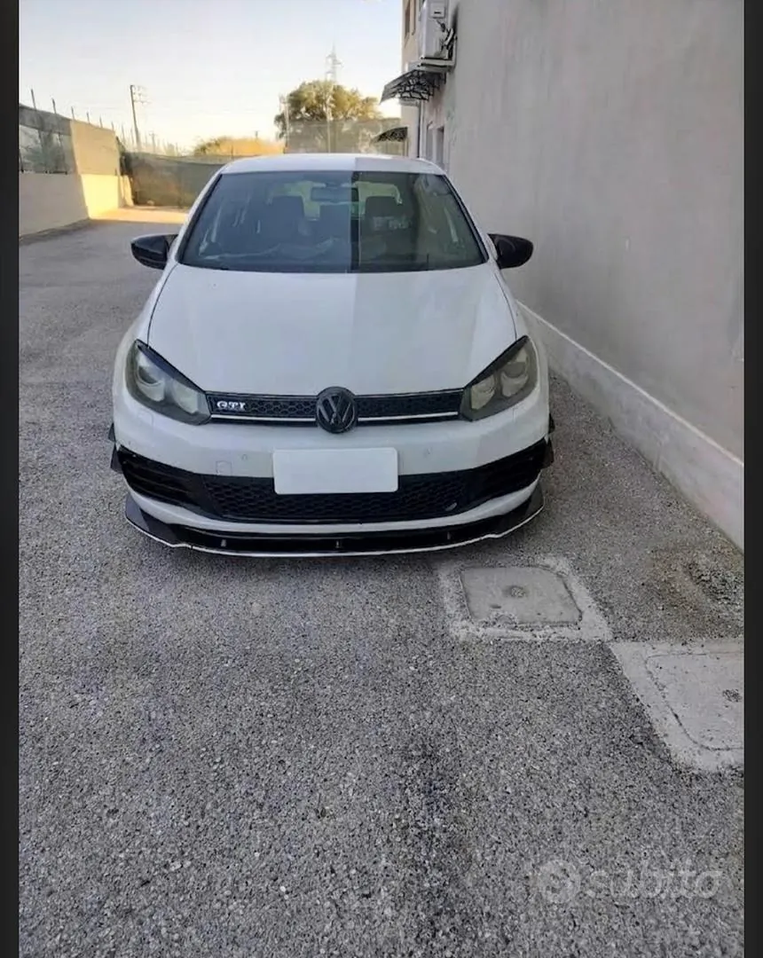 Volkswagen Golf 2011 photo 3