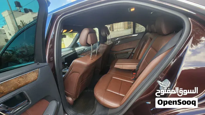 Mercedes-Benz E-Class 2012 photo 2