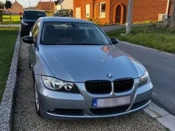 BMW 318I