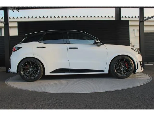 Lexus Lbx 2025 photo 4