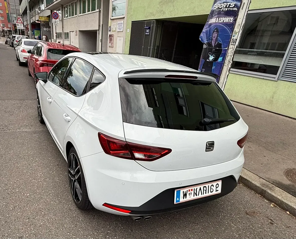 Seat Leon 2014 photo 3