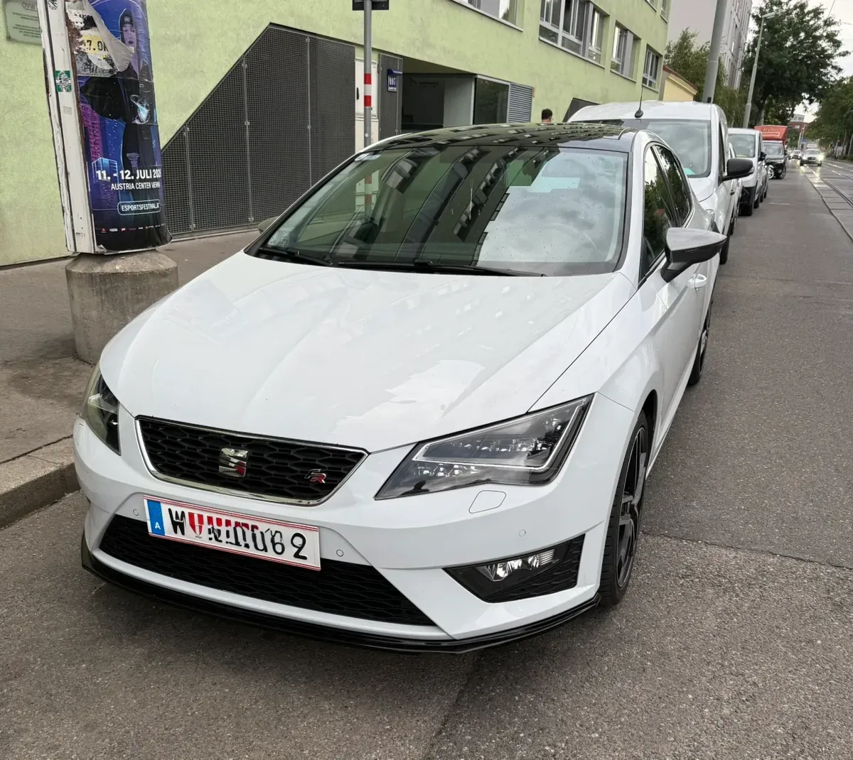 Seat Leon 2014 photo 2