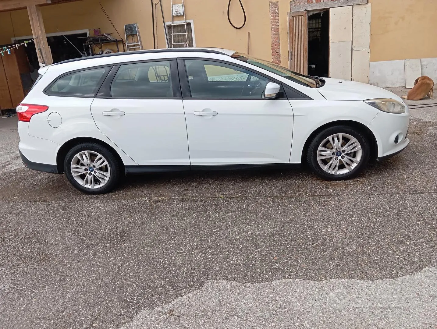 Ford Focus 2012 photo 2