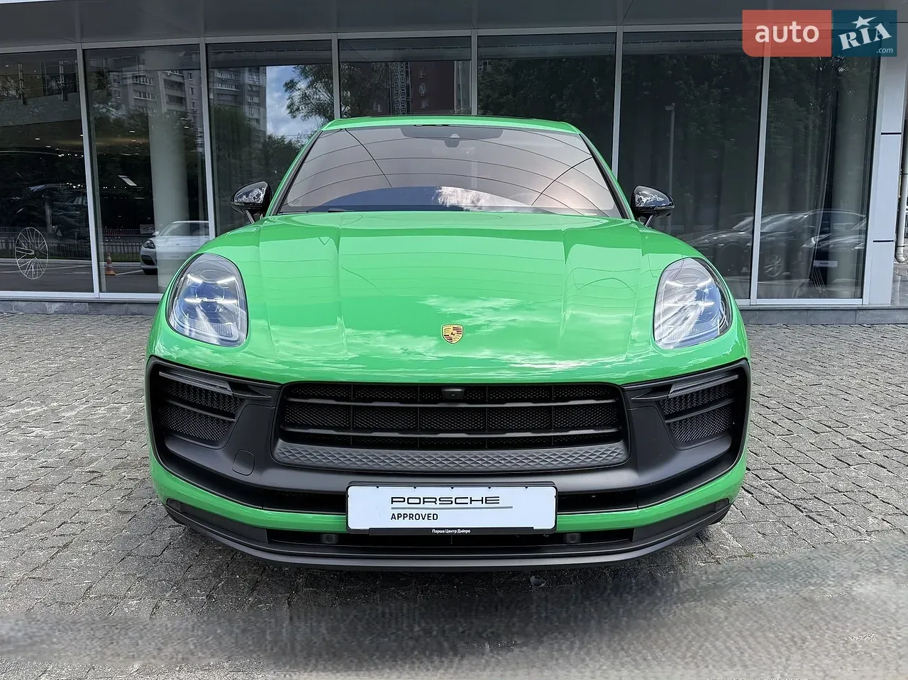 Porsche Macan 2025 photo 2