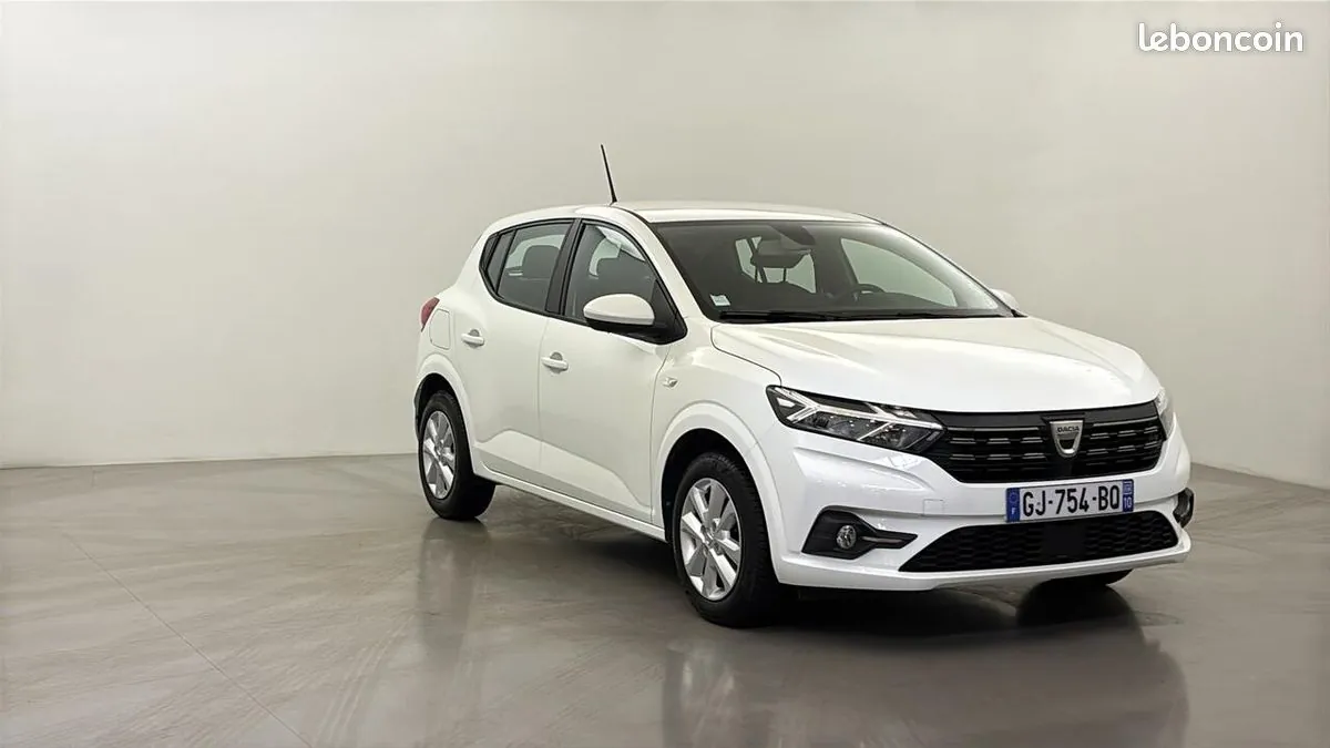 Dacia Sandero 2022 photo 3