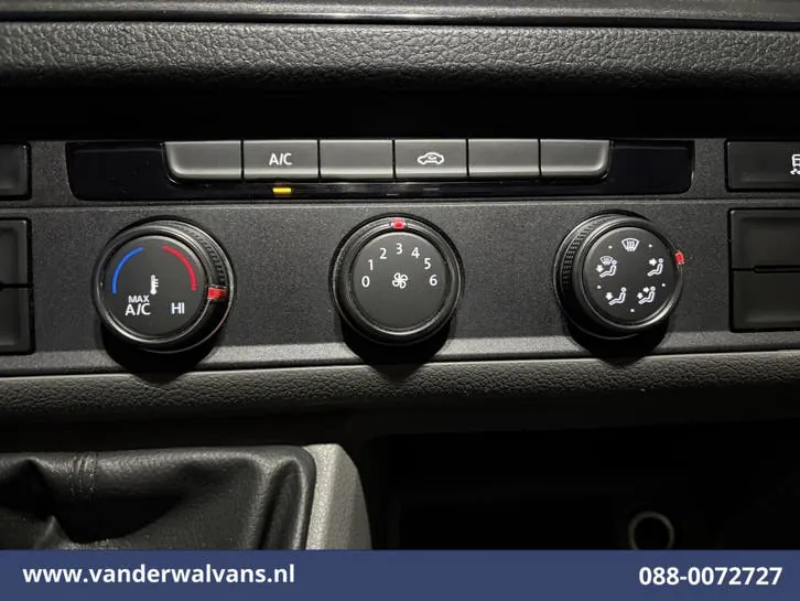 Volkswagen Crafter 2021 photo 2