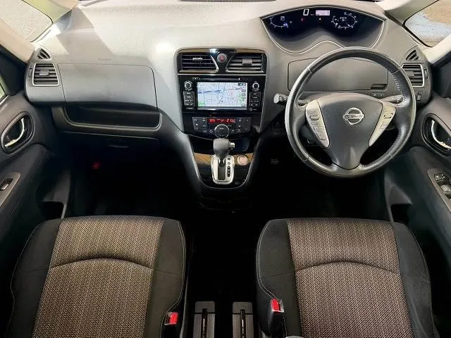 Nissan Serenade 2014 photo 2