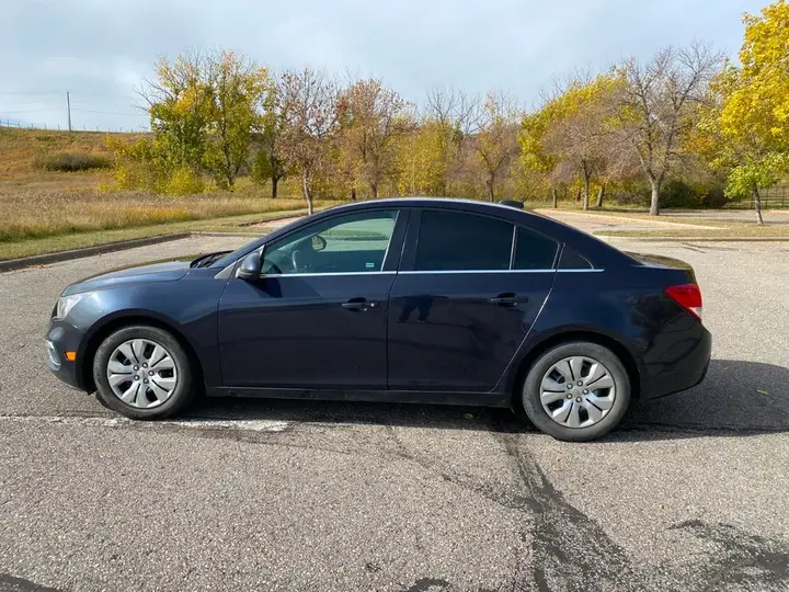 Chevrolet Cruze 2015 photo 2