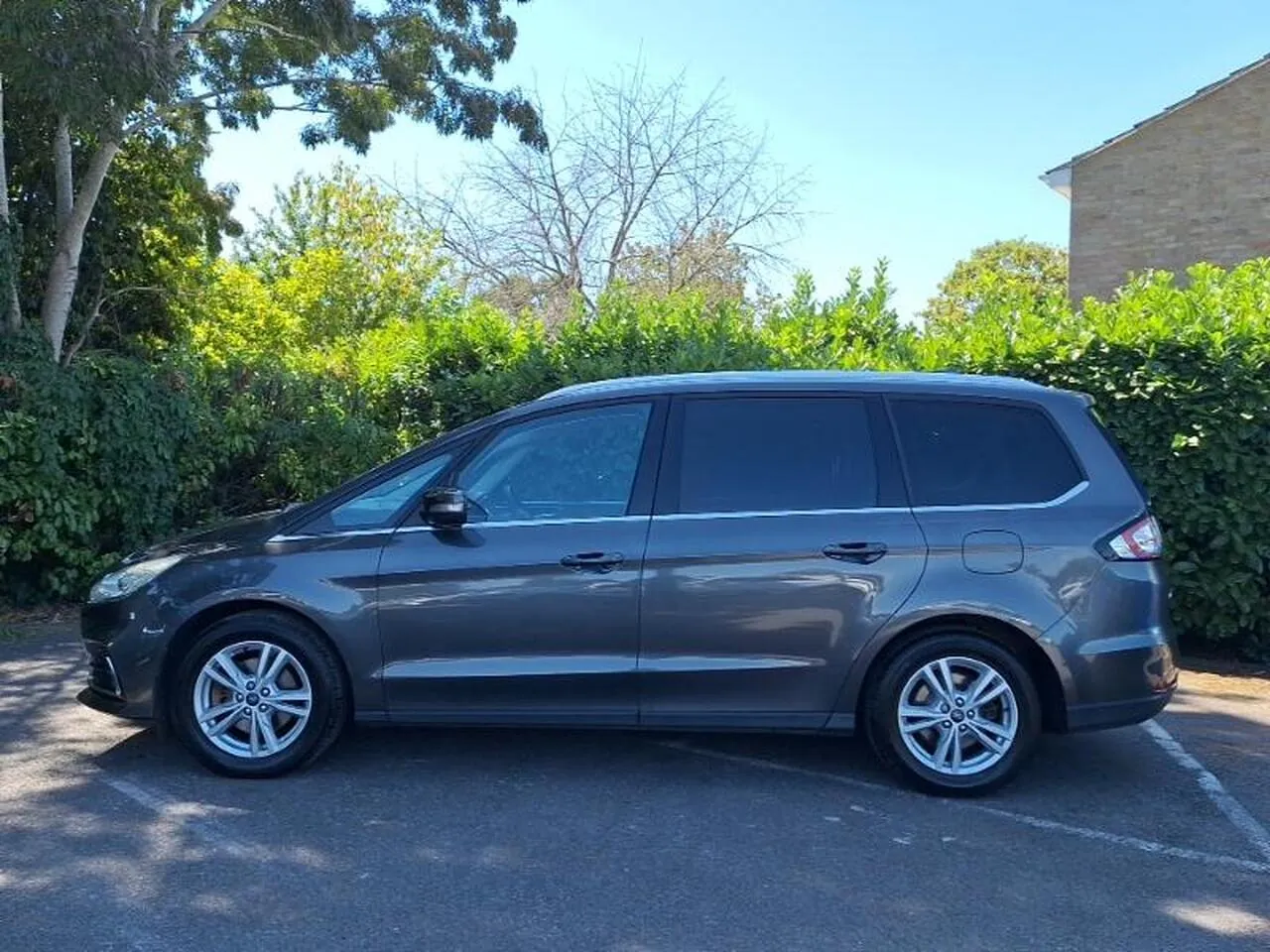 Ford Galaxy 2020 photo 4