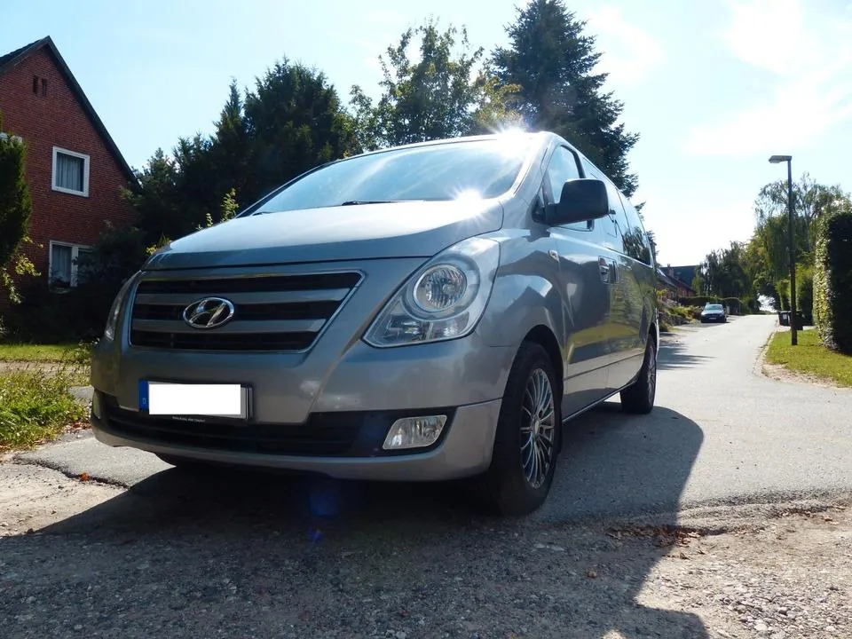 Hyundai H-1 Travel
