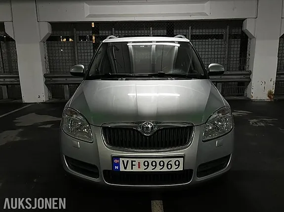 Skoda Fabia 2008 photo 3