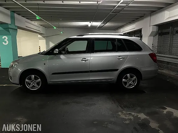 Skoda Fabia 2008 photo 5