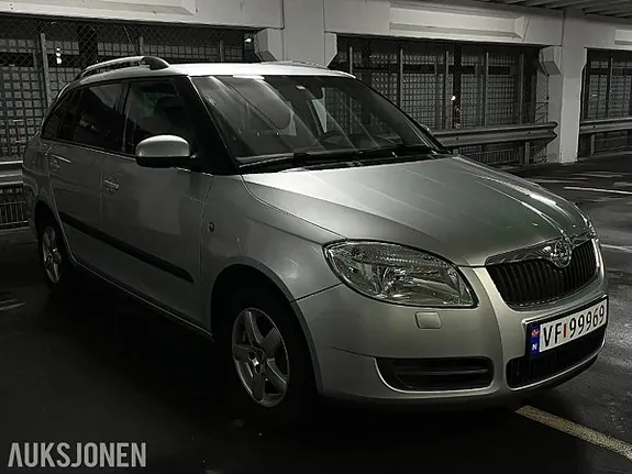 Skoda Fabia 2008 photo 4