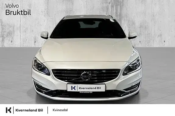 Volvo V60 2018 photo 2