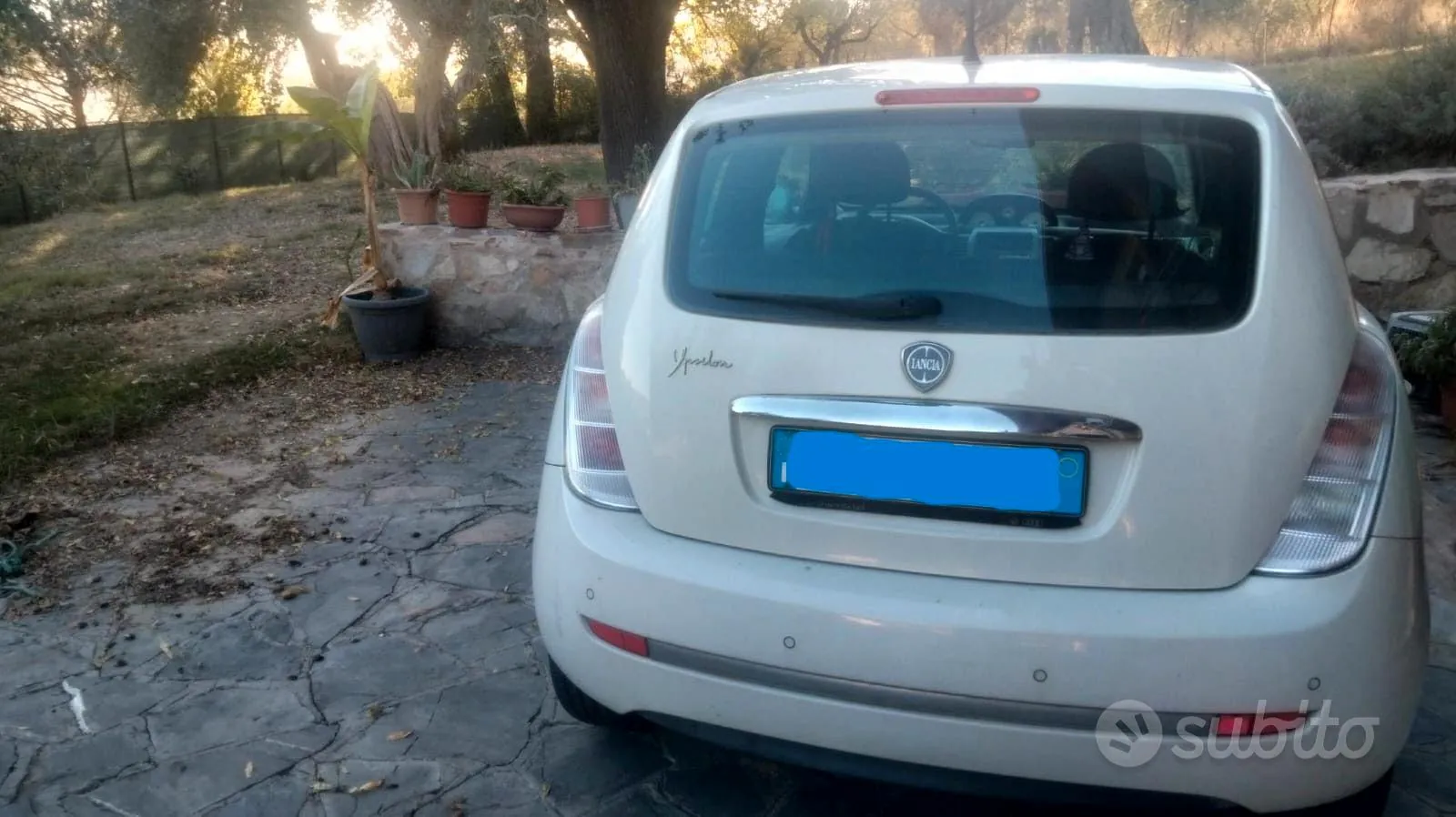 Lancia Ypsilon 2011 photo 2