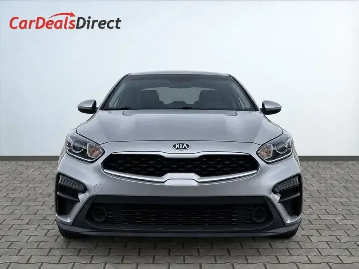 Kia Forte 2021 photo 2