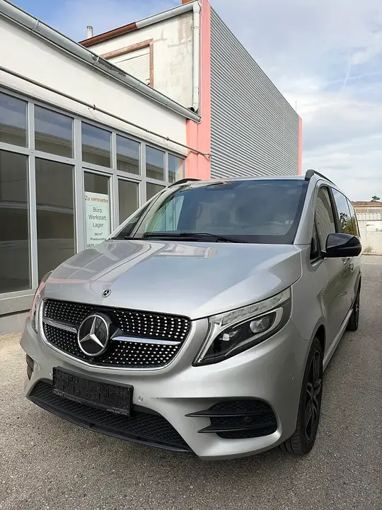 Mercedes-Benz V-Class