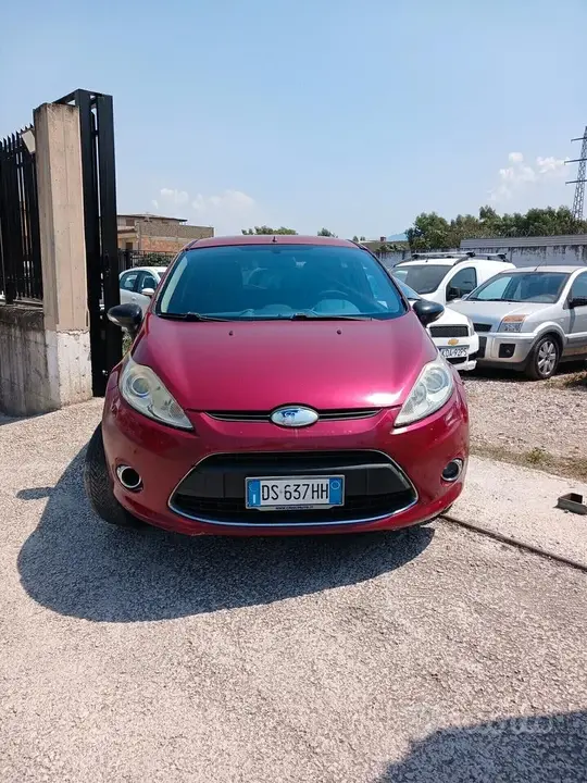 Ford Fiesta 2009 photo 2