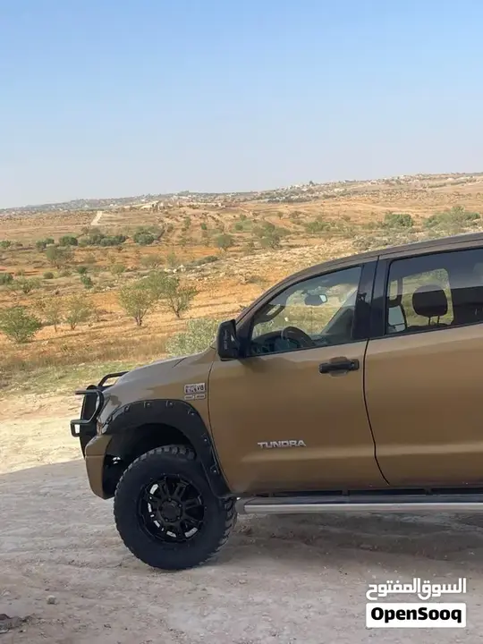 Toyota Tundra 2010 photo 3