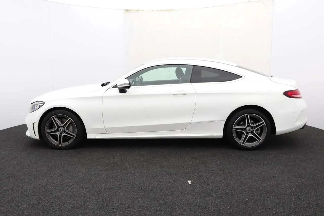 Mercedes-Benz C-Class 2019 photo 5