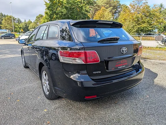 Toyota Avensis 2009 photo 4