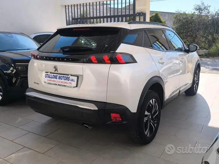 Peugeot 2008 2021 photo 4
