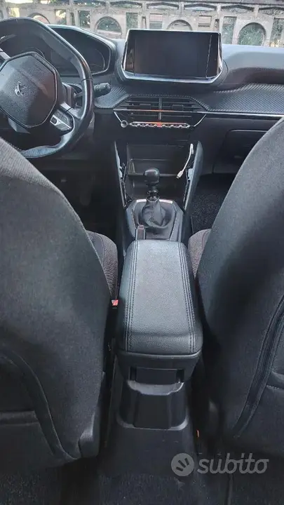 Peugeot 2008 2020 photo 5