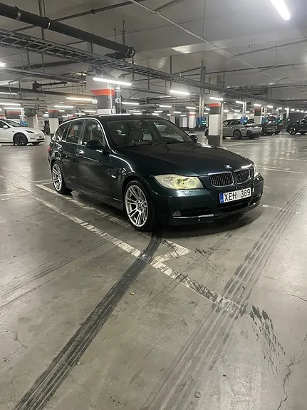 BMW 325Xi 2006 photo 2