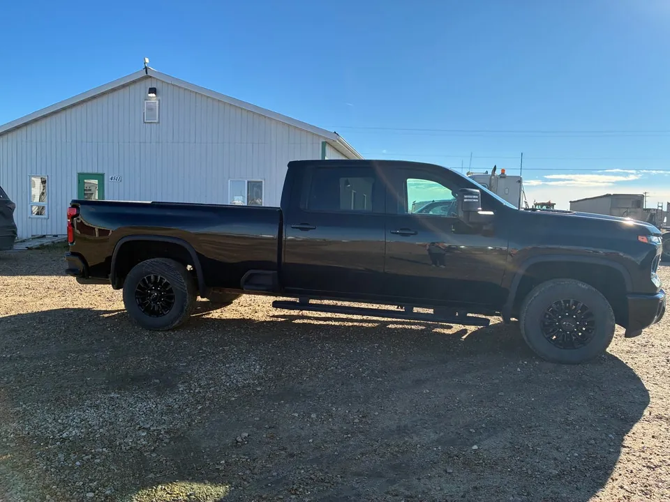 Chevrolet Silverado 3500 2024 photo 3