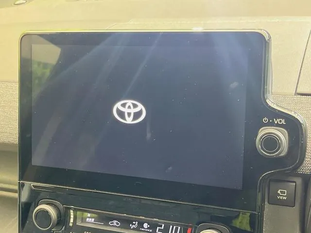 Toyota Sienna Hybrid Z 2023 photo 3