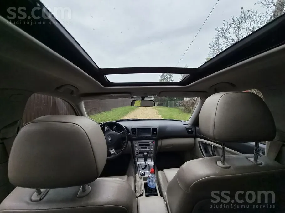 Subaru Outback 2004 photo 4