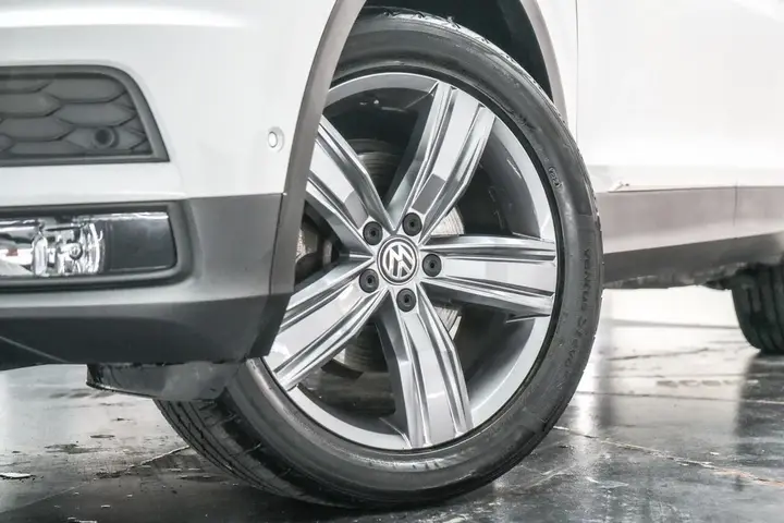 Volkswagen Tiguan Allspace 2019 photo 2