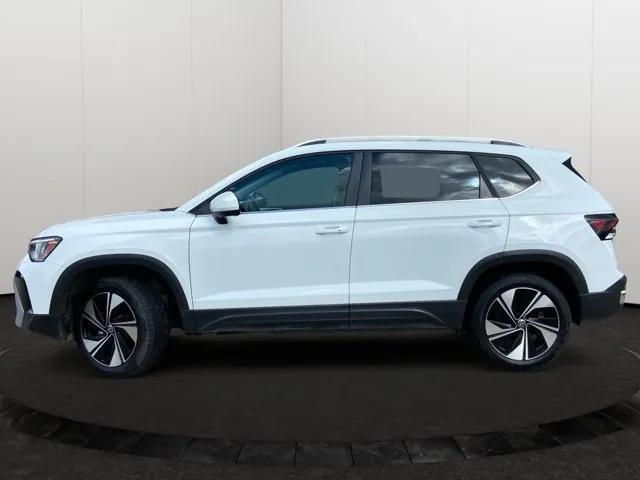 Volkswagen Taos 2025 photo 2
