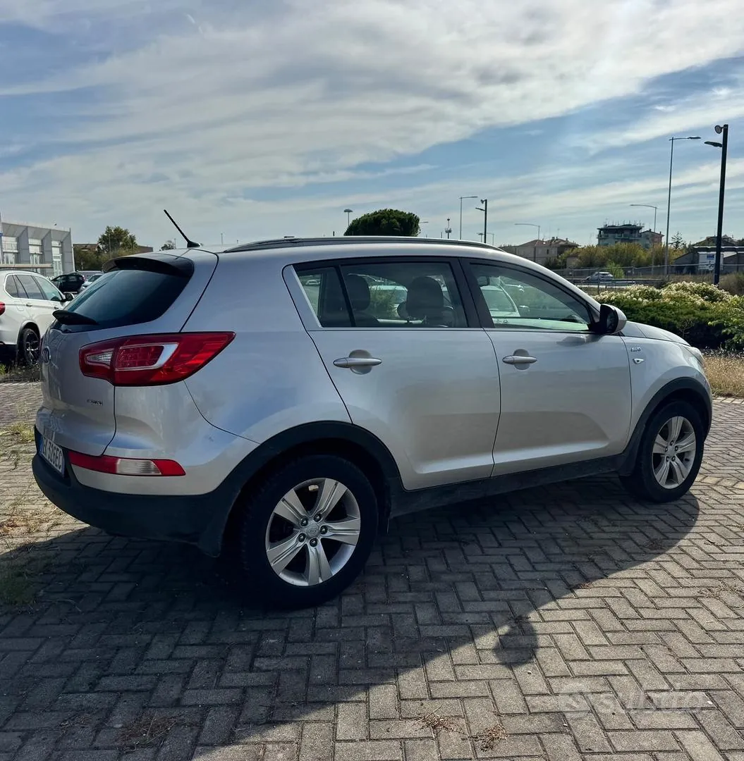 Kia Sportage 2011 photo 4