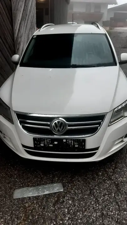 Volkswagen Tiguan 2009 photo 2