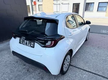 Toyota Yaris 2023 photo 3