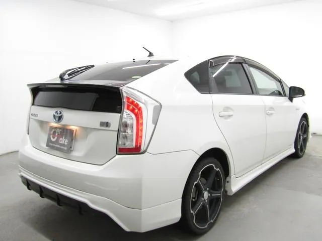 Toyota Prius 2013 photo 3