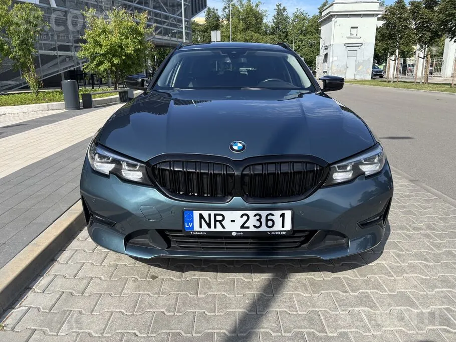 BMW 318 2021 photo 5