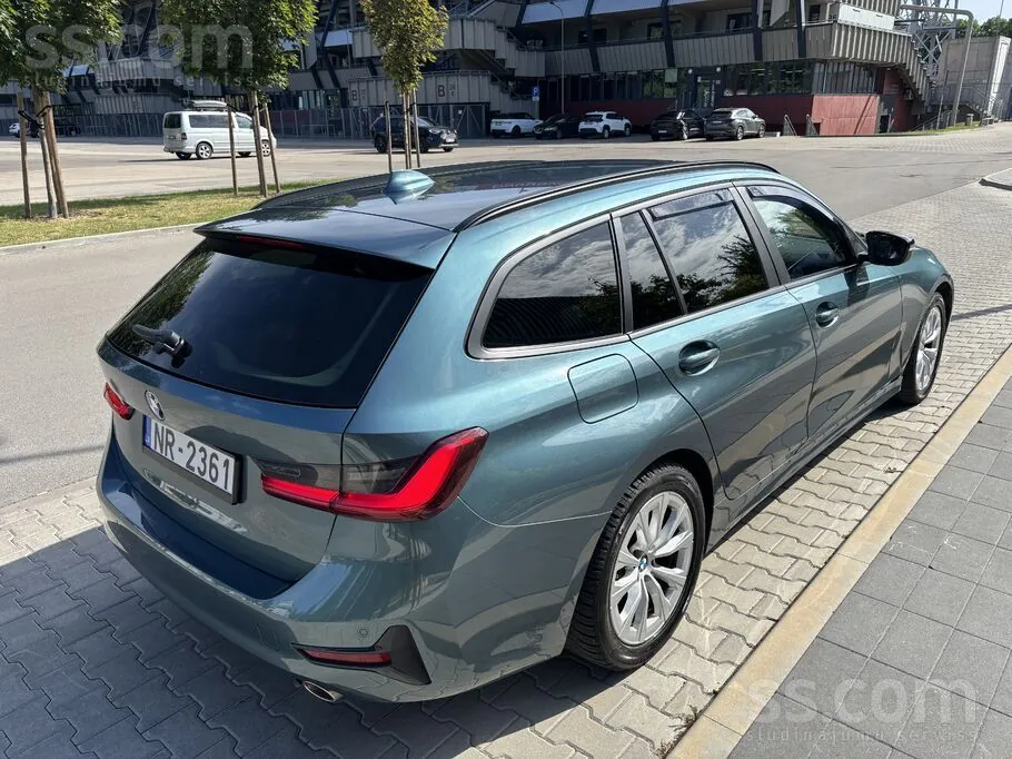 BMW 318 2021 photo 2